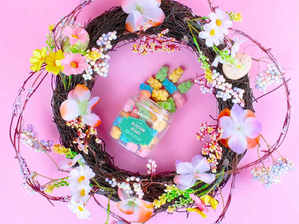 Candy Club Blossom Bears in the center of a flower wreath