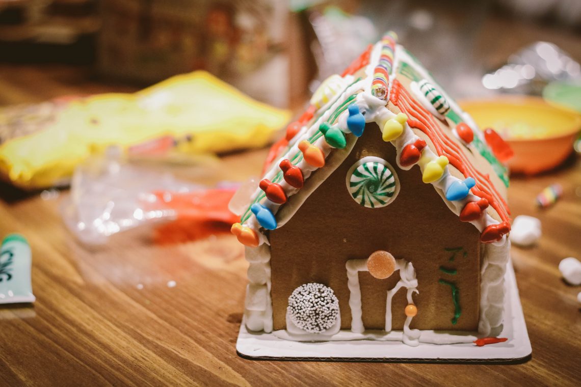 gingerbread house history